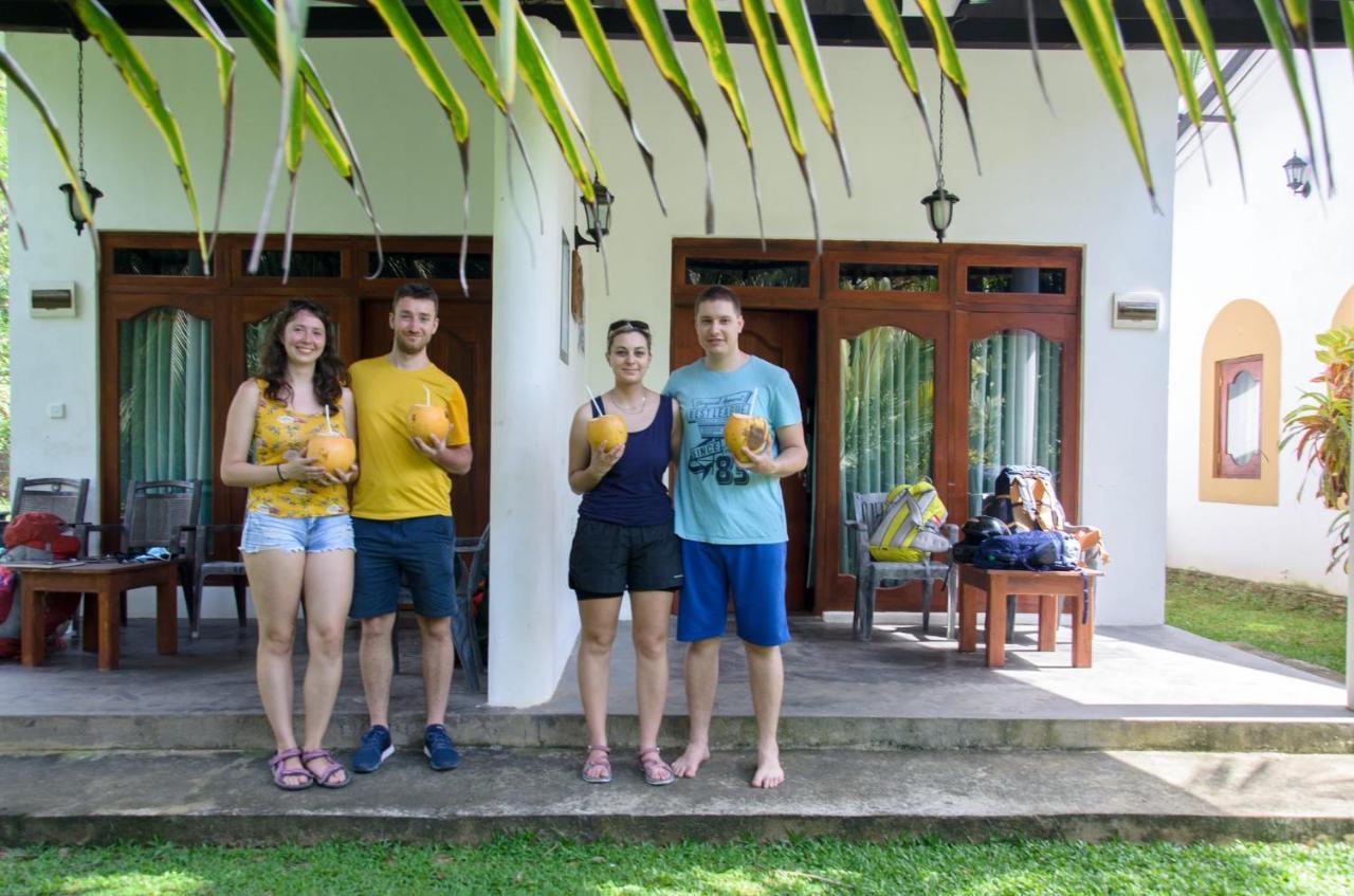 Hideaway Homestay Habarana Exterior photo
