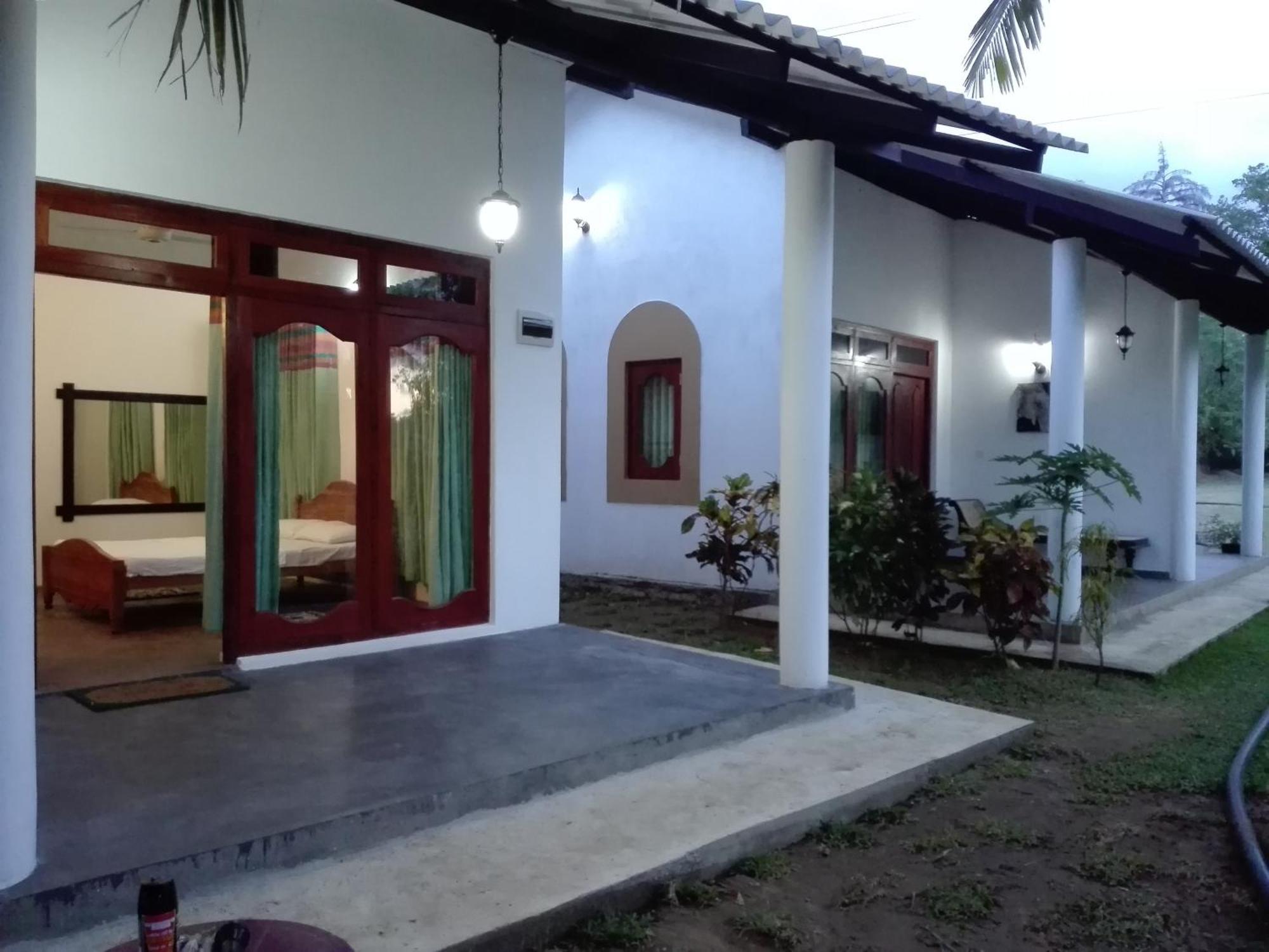 Hideaway Homestay Habarana Exterior photo